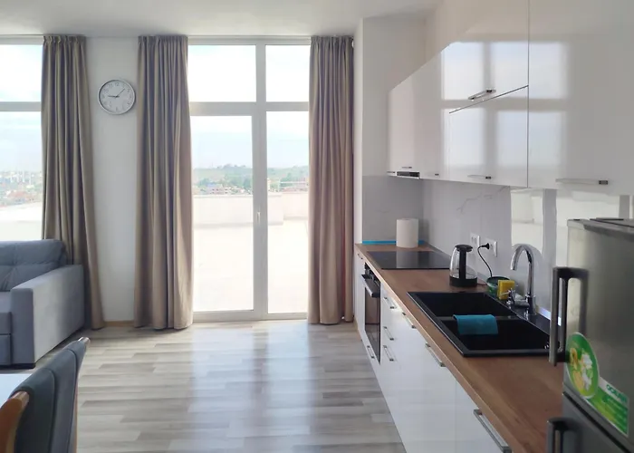 Panoramic View Rooftop Apartment Durrës